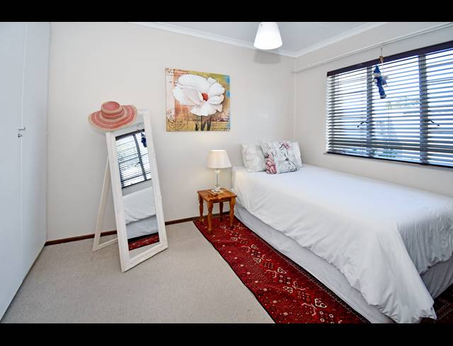 2 BEDROOM TOWNHOUSE FOR SALE IN KELLAND